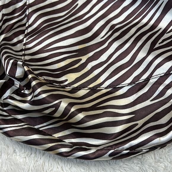 Dana Buchman slouchy oversized shoulder bag in taupe and brown faux snakeskin - Picture 12 of 12